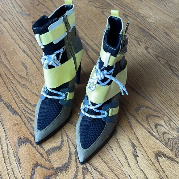 New Steve Madden Illusions Mesh Booties Ankle Booties Size 7 - Picture 4 of 15